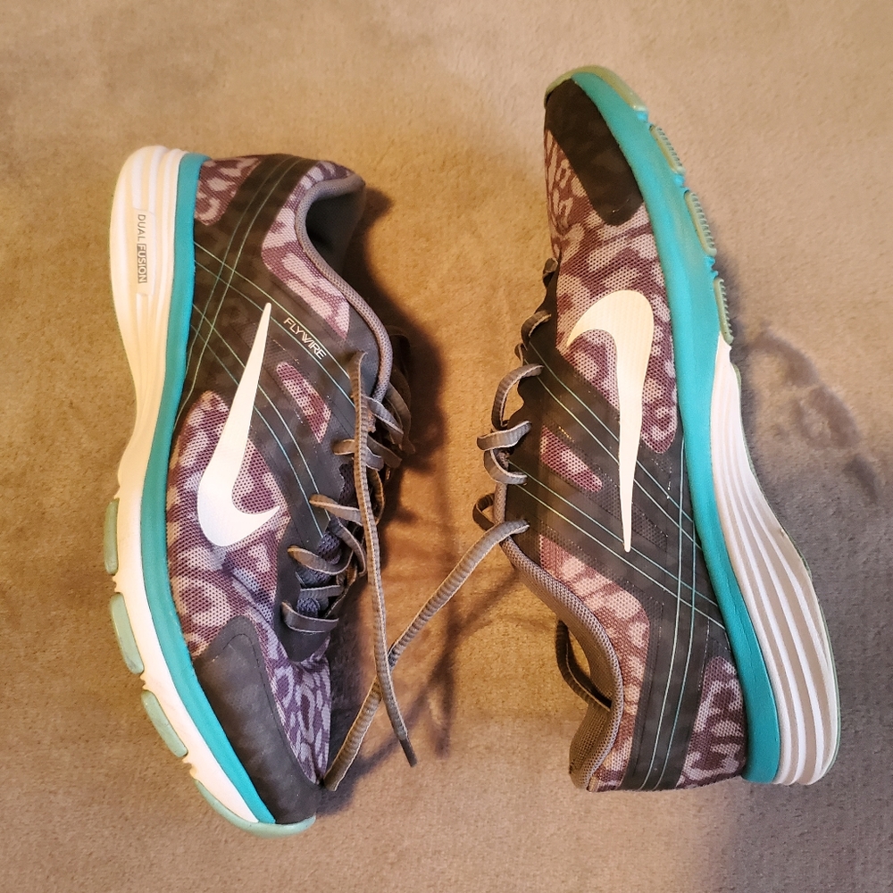 Nike leopard print Duel Fusion size 7.5